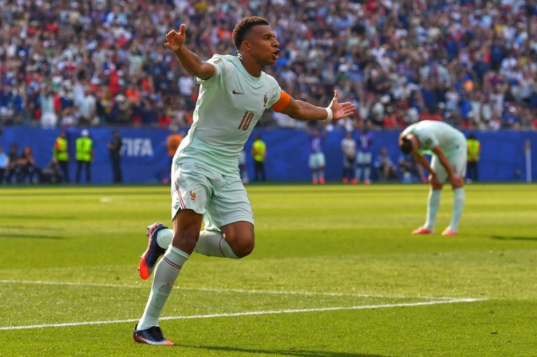 Kylian Mbappé scores his eighth goal of the World Cup, equaling Lionel Messi for the tournament lead | iNFOnews.ca