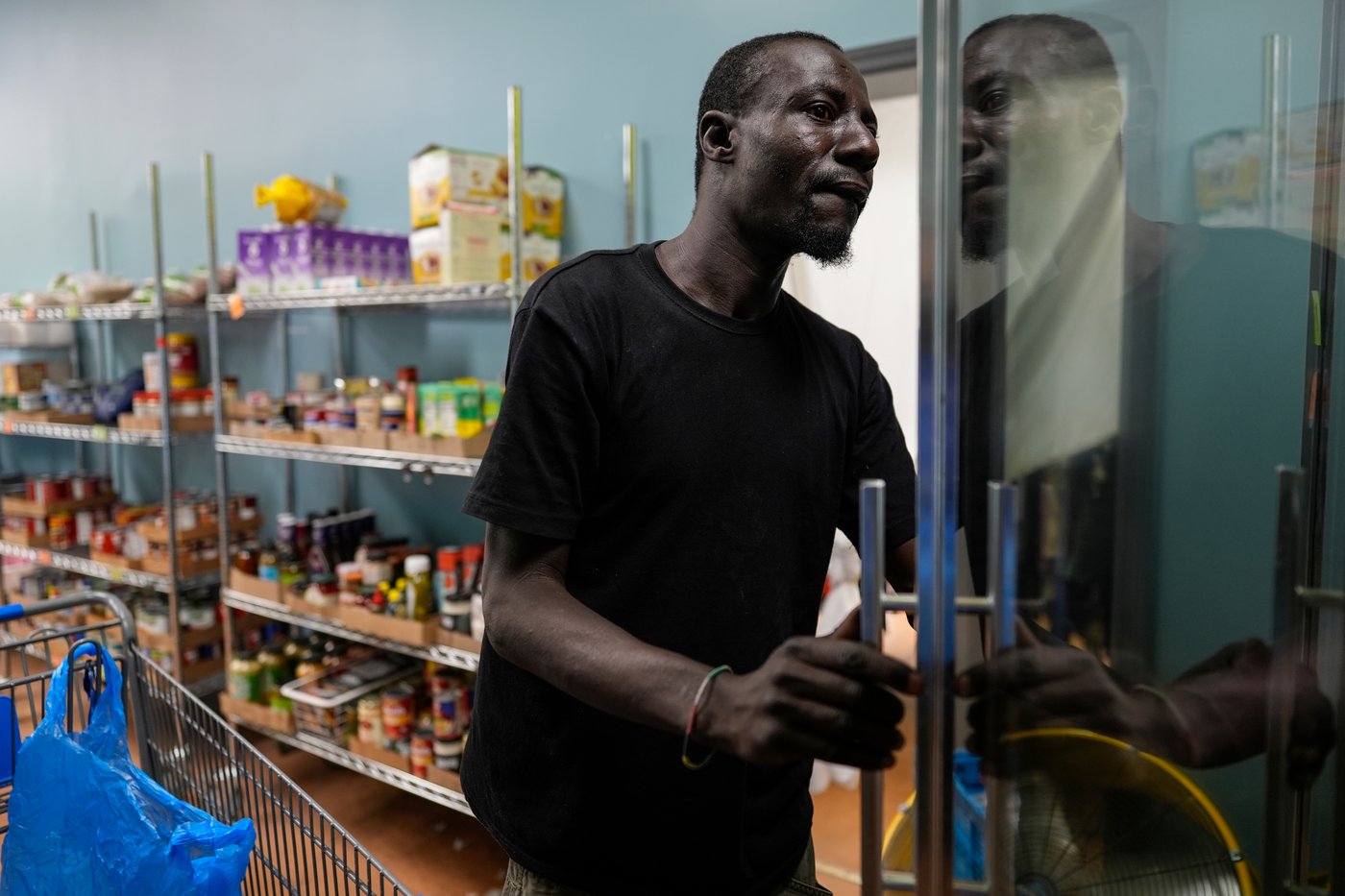 PHOTO ESSAY: A small town on Cincinnati's outskirts is among those transformed by immigration surge | iNFOnews.ca