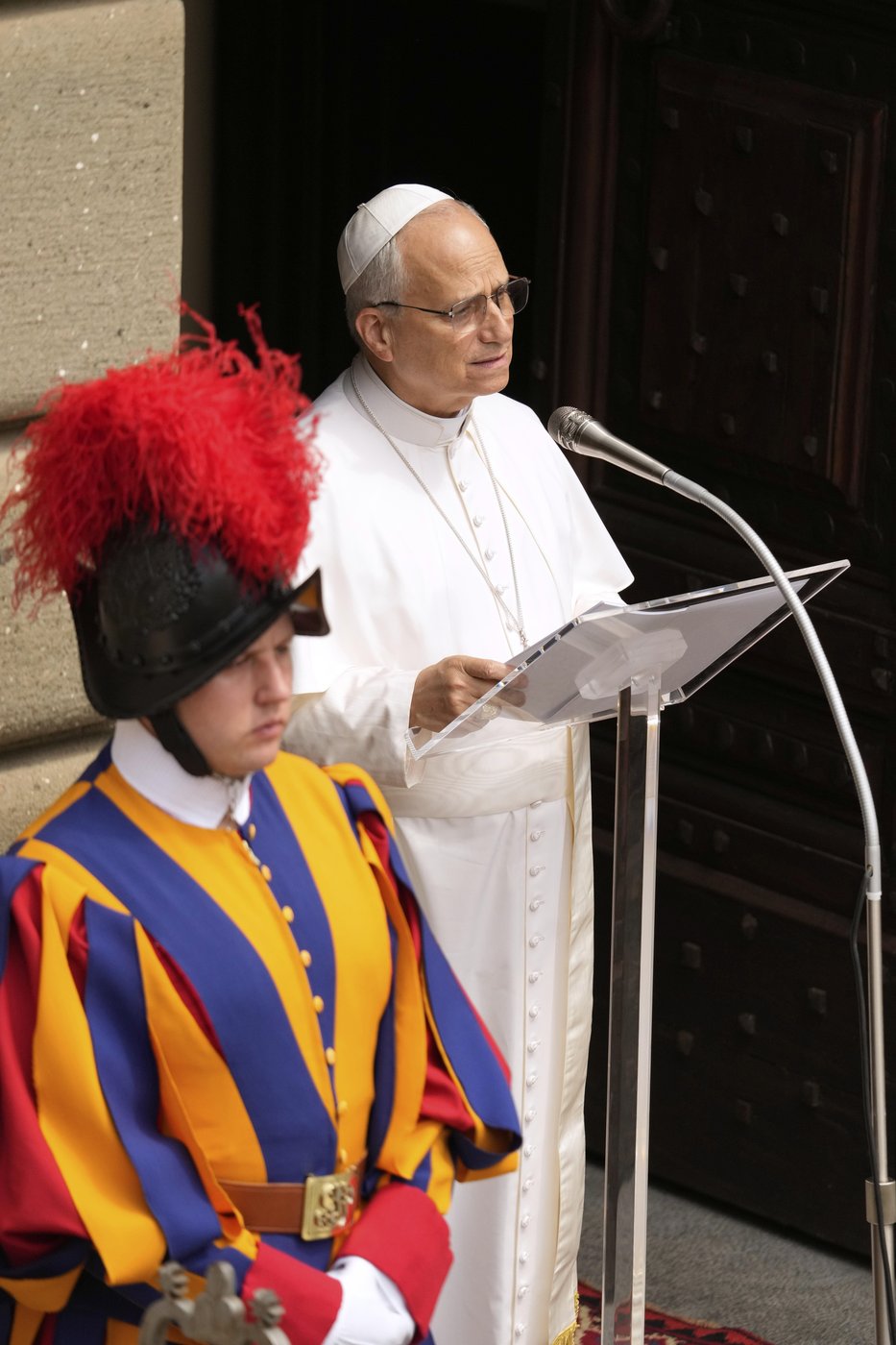 Pope Leo XIV prays for peace as US-Russia summit over Ukraine war gets underway | iNFOnews.ca