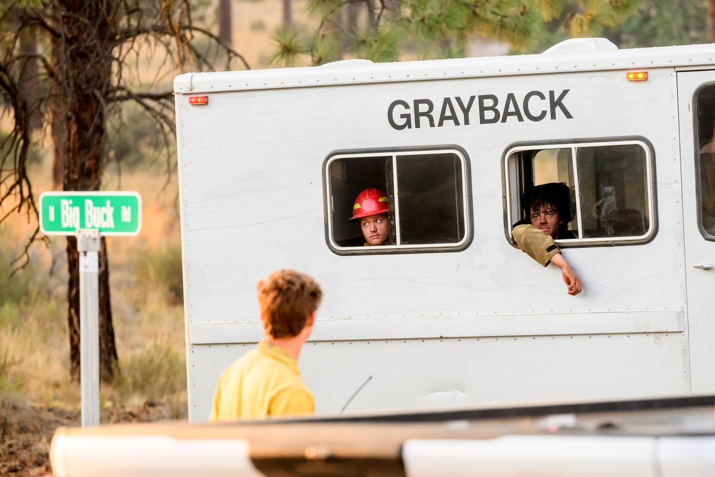 Fast-moving wildfires burn in central Oregon, in photos | iNFOnews.ca