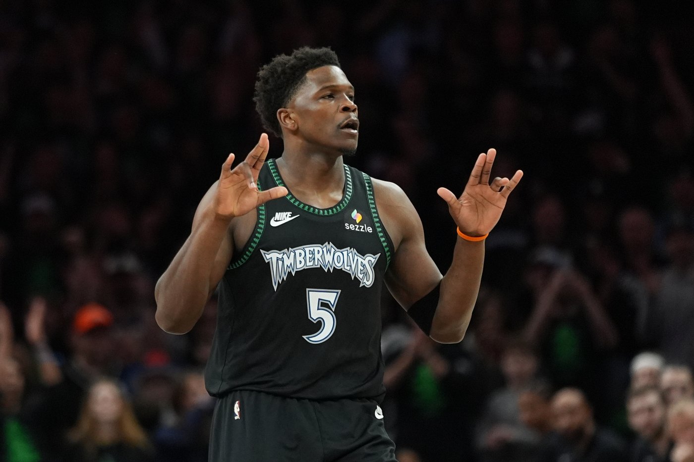 Edwards guides the Timberwolves past the Spurs 114-109 to tie the series after Wembanyama's ejection | iNFOnews.ca