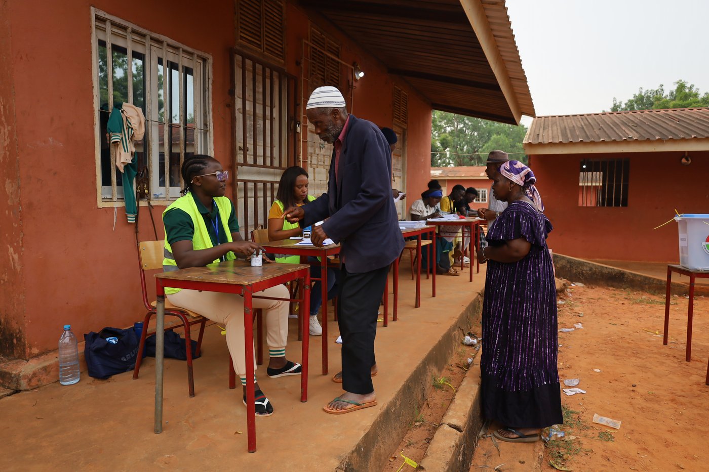 Guinea-Bissau counts votes as president seeks second term and main opposition party is barred | iNFOnews.ca