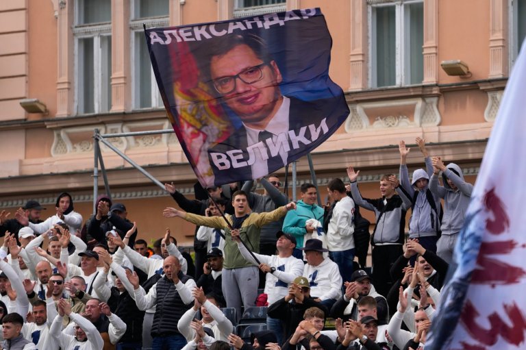 Serbian populist leader Aleksandar Vucic returns to tragedy-hit Novi Sad for preelection rally | iNFOnews.ca