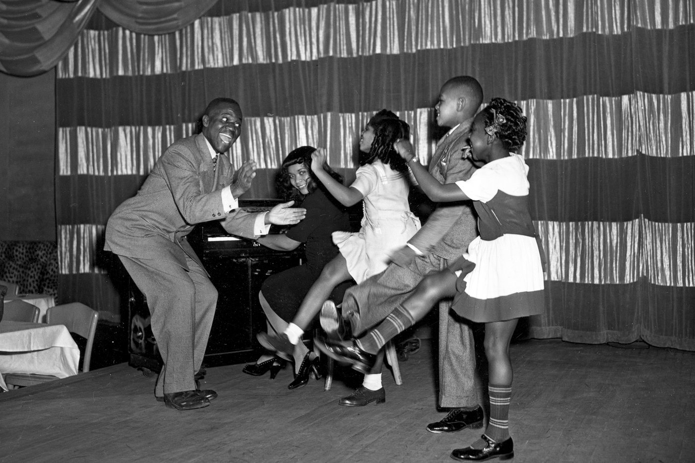 Clicks and clacks, rhythms and beats: The tap shoe | iNFOnews.ca Clicks and clacks, rhythms and beats: The tap shoe | iNFOnews.ca