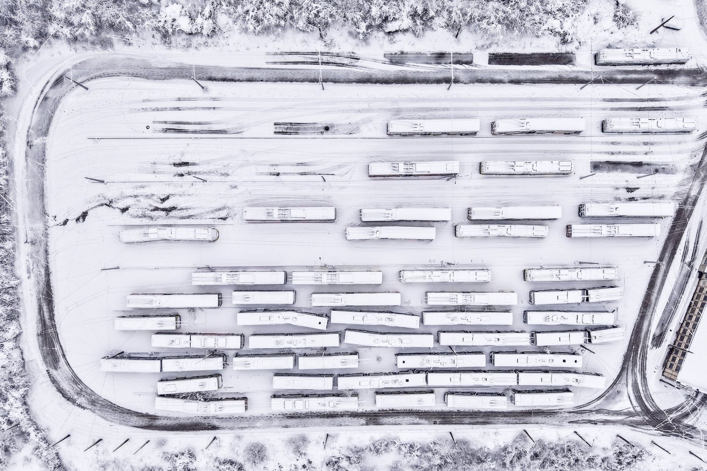 Balkans snowstorm leaves tens of thousands of homes without power, causes traffic chaos | iNFOnews.ca Balkans snowstorm leaves tens of thousands of homes without power, causes traffic chaos | iNFOnews.ca