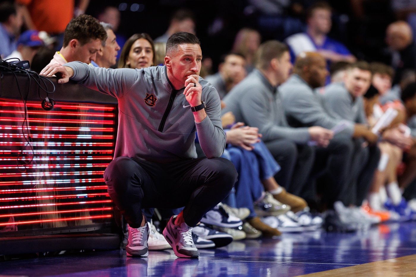 New Auburn coach Steven Pearl gets signature win and proves rebuild is coming together | iNFOnews.ca