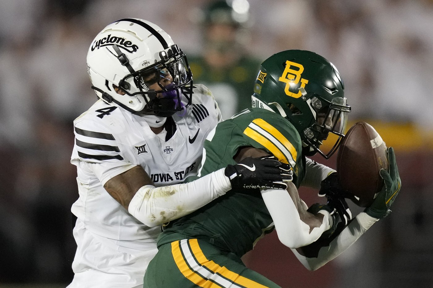 Rocco Becht throws for 277 yards and two scores to lead No. 16 Iowa State to 43-21 win over Baylor | iNFOnews.ca