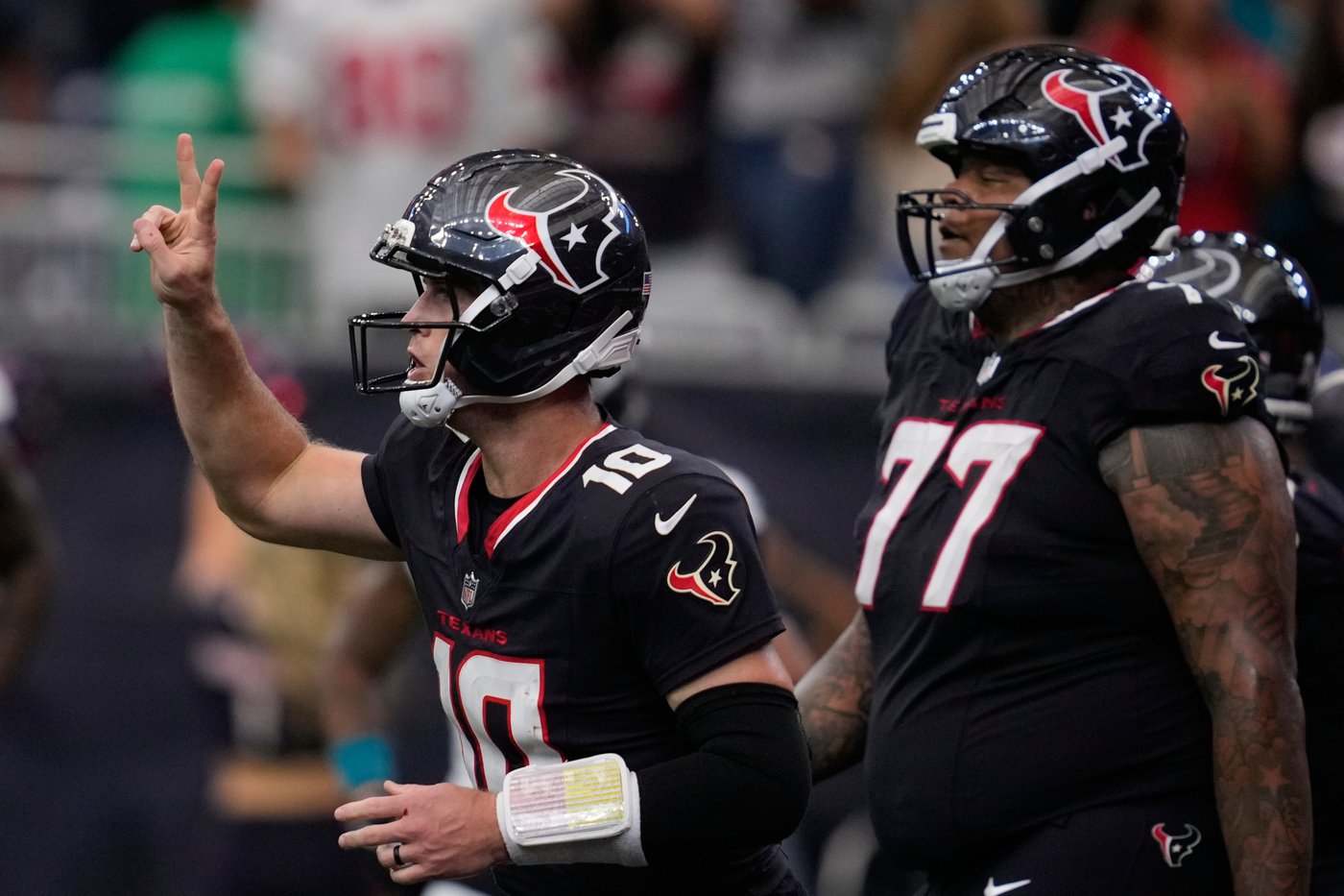 Texans' C.J. Stroud to miss second game due to concussion; Davis Mills to start | iNFOnews.ca