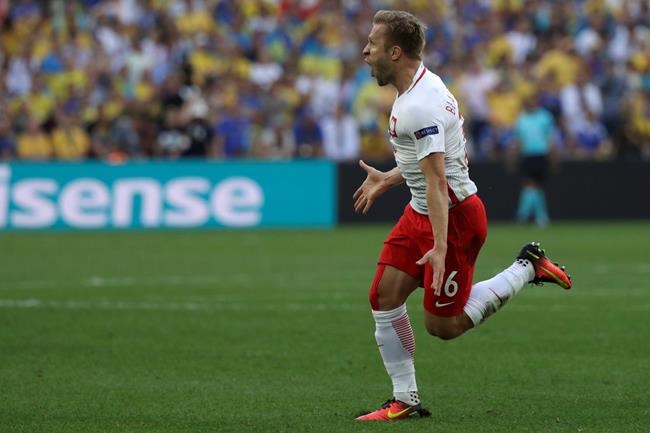 Blaszczykowski goal cements Poland's place in last 16 | iNFOnews.ca Blaszczykowski goal cements Poland's place in last 16 | iNFOnews.ca