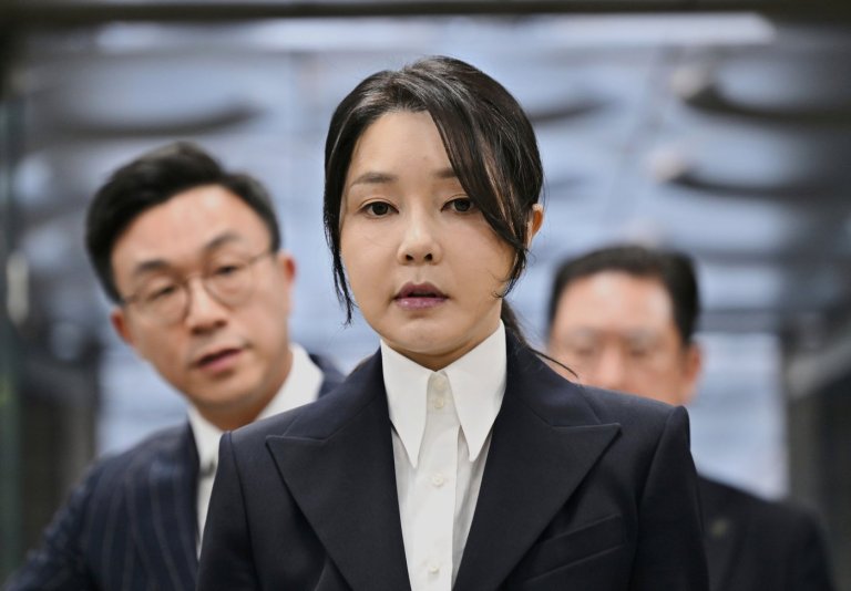 South Korean court sentences ex-first lady Kim to 7 years for taking luxury gifts tied to favors | iNFOnews.ca