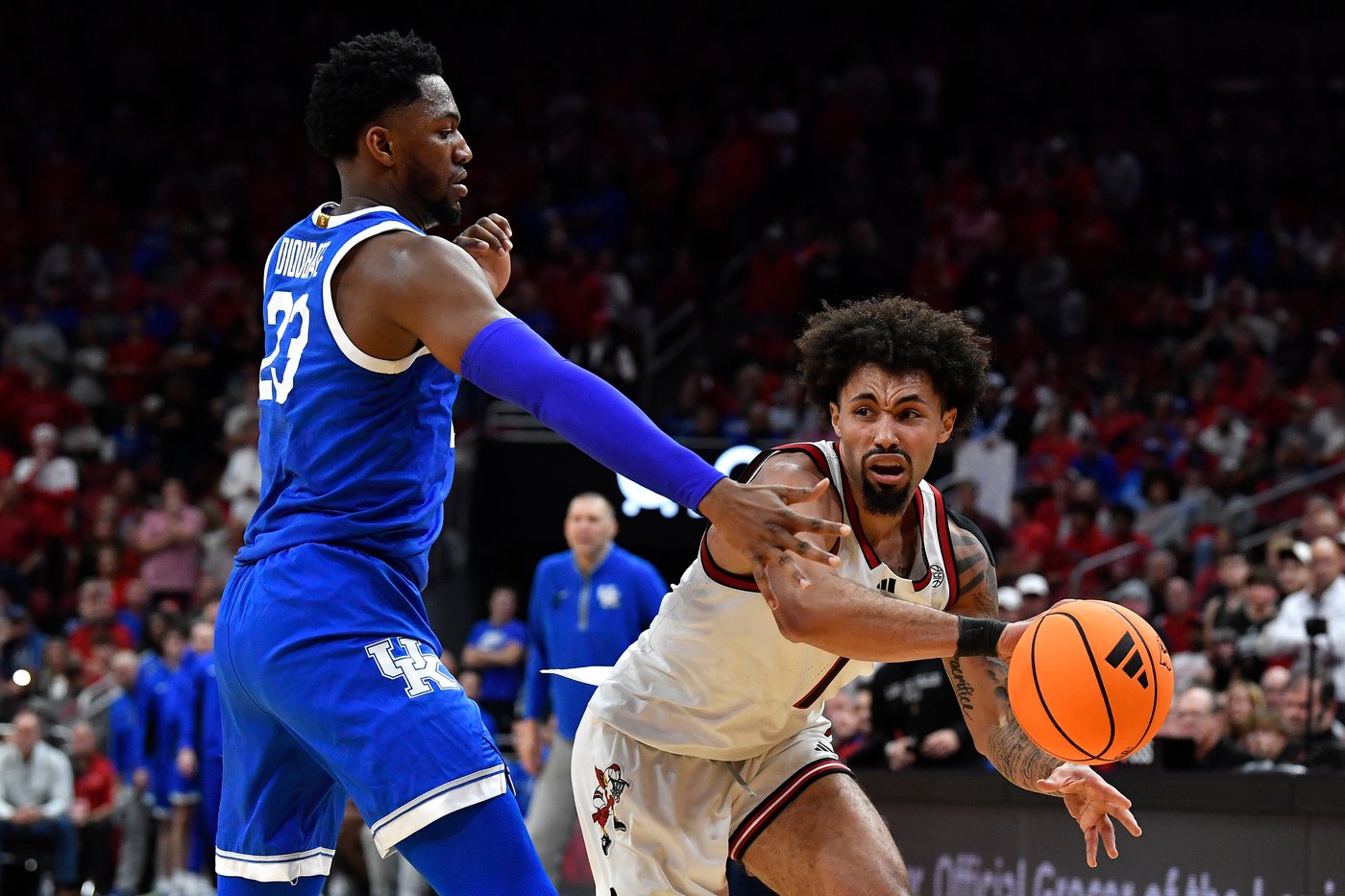 Freshman Brown rises to the occasion for No. 12 Louisville in 96-88 win over No. 9 Kentucky | iNFOnews.ca Freshman Brown rises to the occasion for No. 12 Louisville in 96-88 win over No. 9 Kentucky | iNFOnews.ca