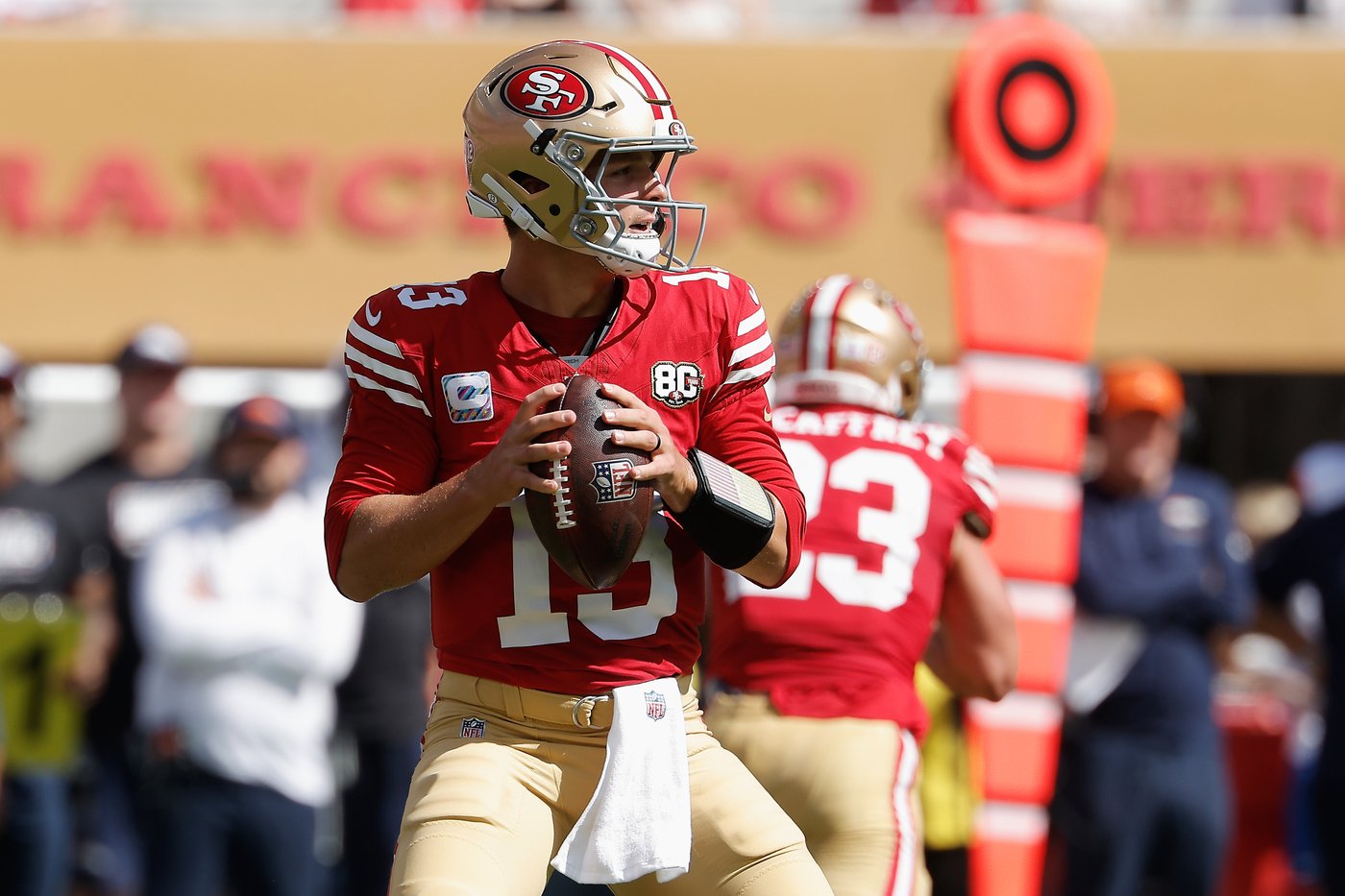 The 49ers become 1st team in 21 years to allow no sacks in 1st 4 games | iNFOnews.ca The 49ers become 1st team in 21 years to allow no sacks in 1st 4 games | iNFOnews.ca