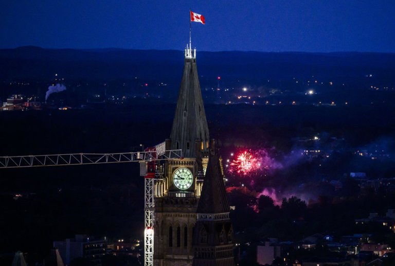 Ottawa city councillors fuming as unannounced fireworks show follows Canada Day storm | iNFOnews.ca