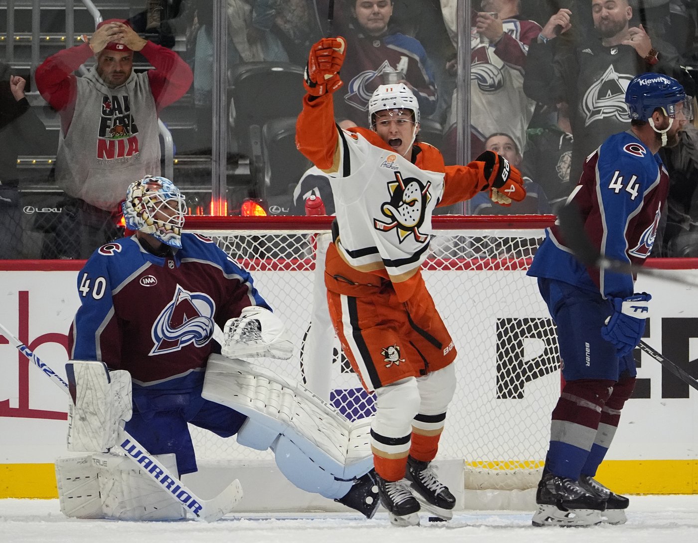 MacKinnon scores in OT to lift Avalanche past Ducks 4-3 for 1st win | iNFOnews.ca MacKinnon scores in OT to lift Avalanche past Ducks 4-3 for 1st win | iNFOnews.ca