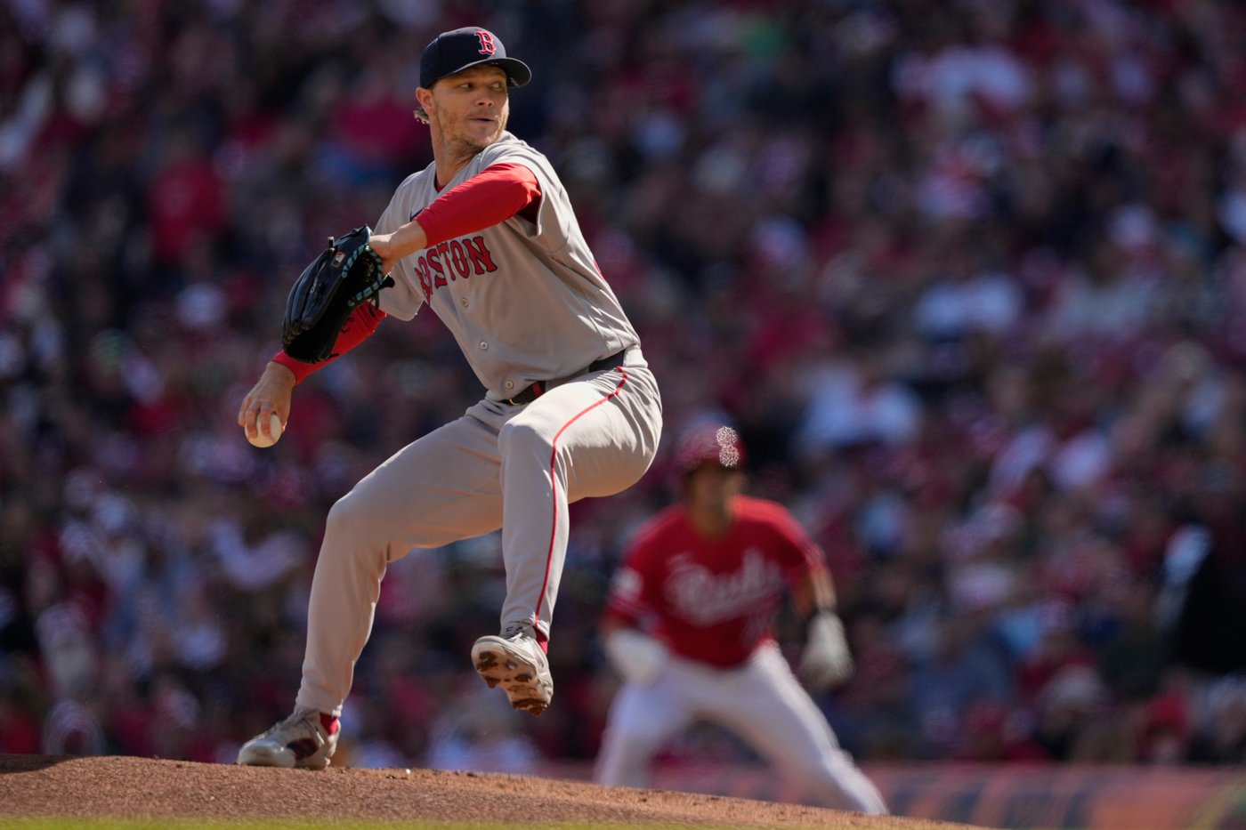 Dane Myers hits game-winning single in the 11th as the Reds beat the Red Sox 6-5 | iNFOnews.ca