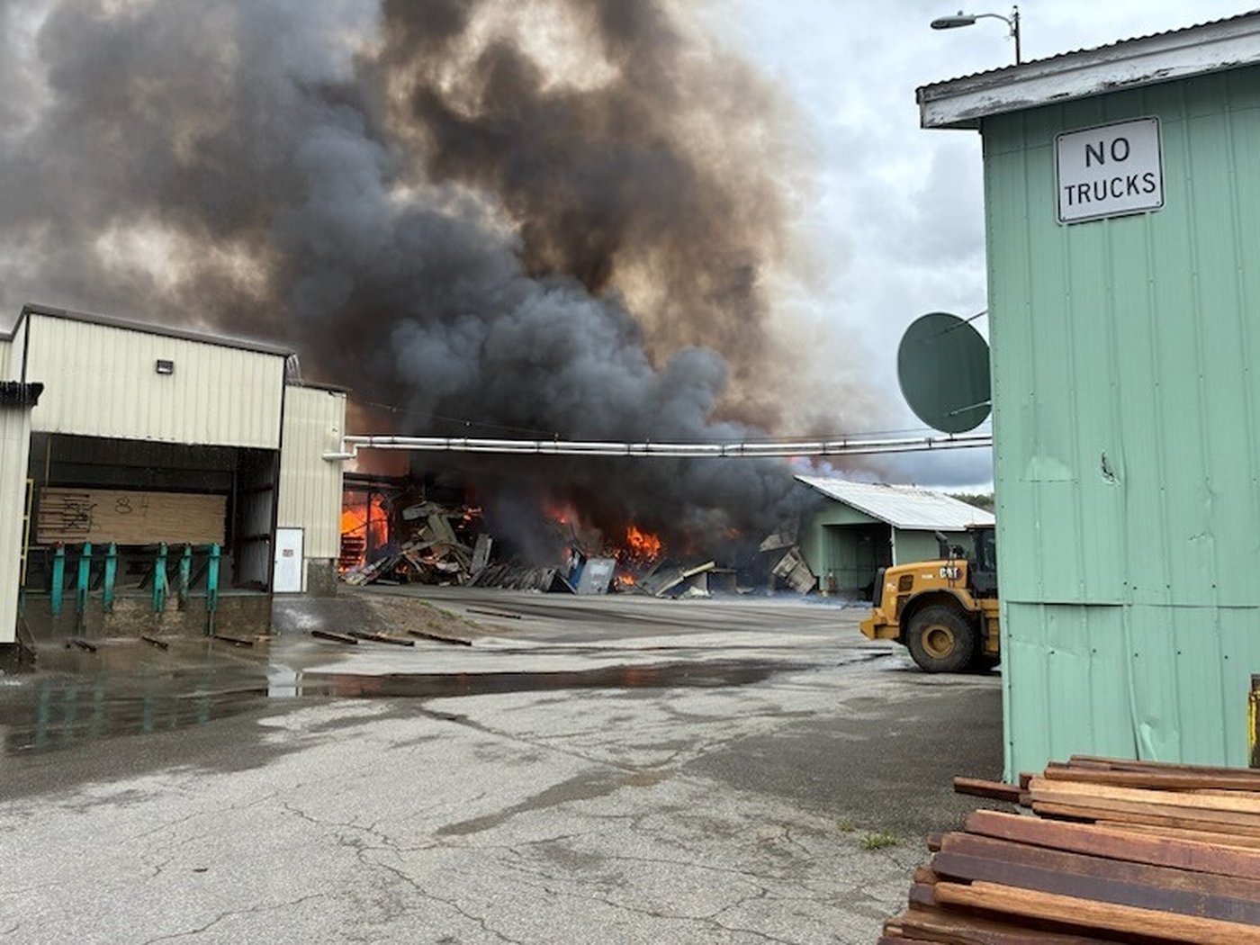 Investigators say fatal Maine lumber mill fire was accidental and started in silo | iNFOnews.ca Investigators say fatal Maine lumber mill fire was accidental and started in silo | iNFOnews.ca