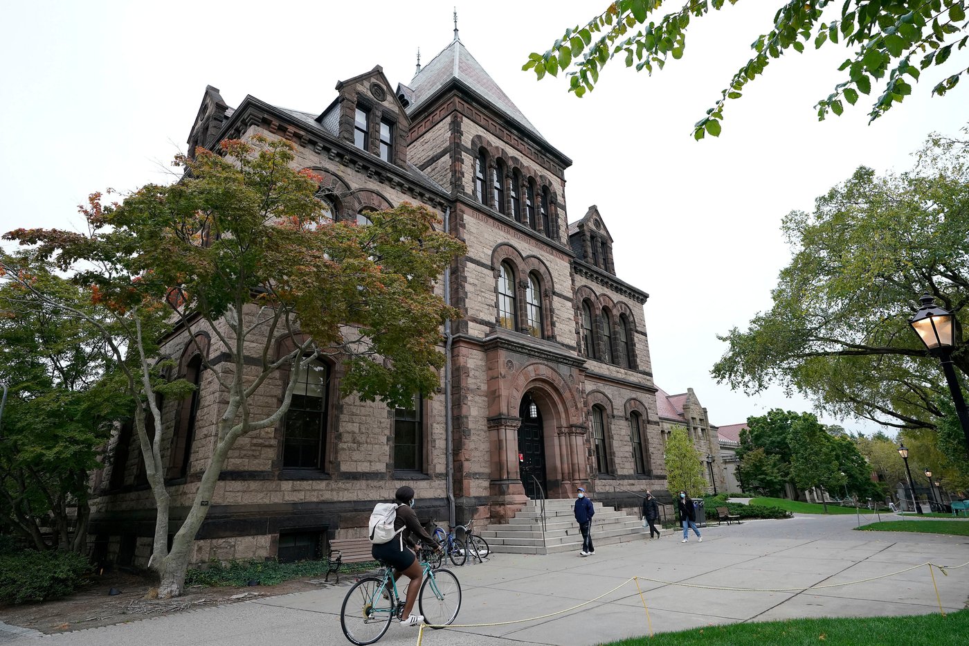 Trump asks 9 colleges to commit to his political agenda and get favorable access to federal money | iNFOnews.ca
