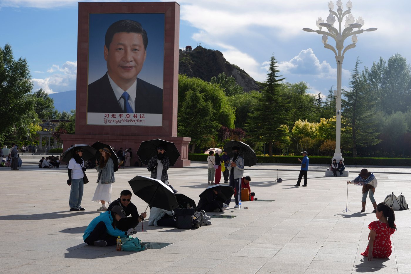 A rare glimpse into Tibet, where some hope to preserve language and customs despite China's new law | iNFOnews.ca