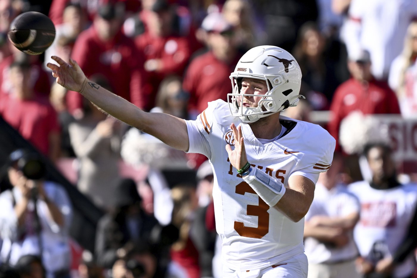 Kentucky is the last home hurdle for No. 3 Texas Longhorns on their quest for SEC title game | iNFOnews.ca Kentucky is the last home hurdle for No. 3 Texas Longhorns on their quest for SEC title game | iNFOnews.ca