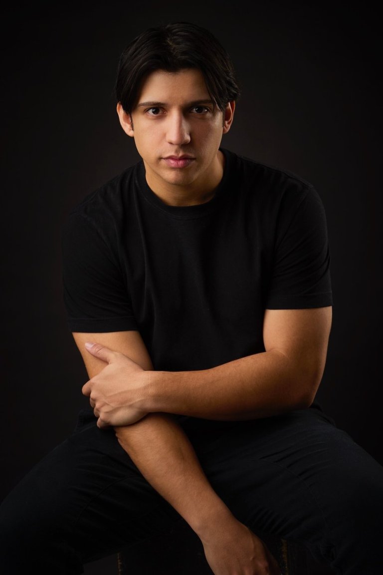 Kevin Alves on the emotional Vancouver set of 'Yellowjackets'' final season | iNFOnews.ca