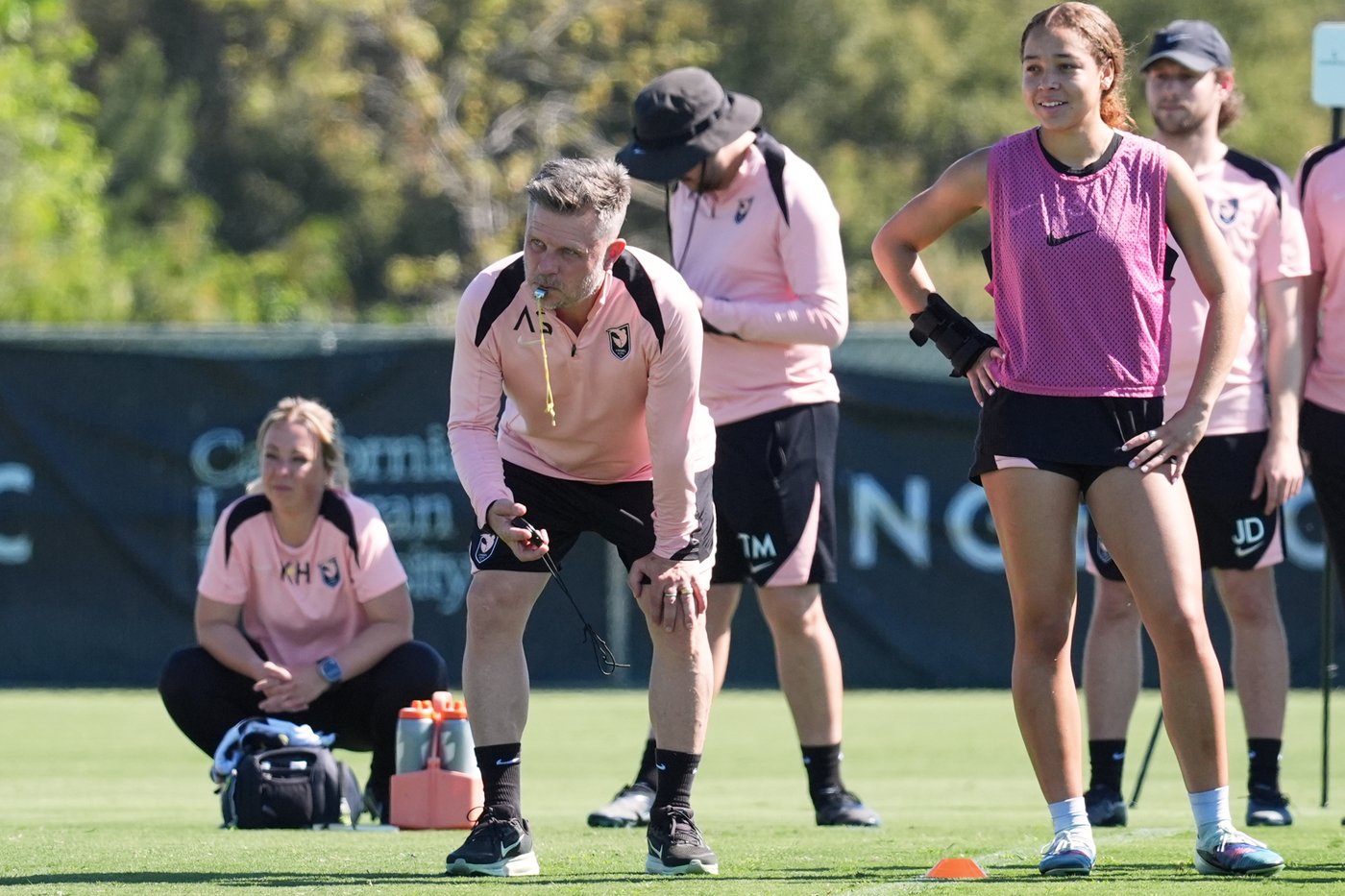 NWSL's Angel City fires coach Alex Straus, names assistant Leif Gunnar Smerud interim coach | iNFOnews.ca
