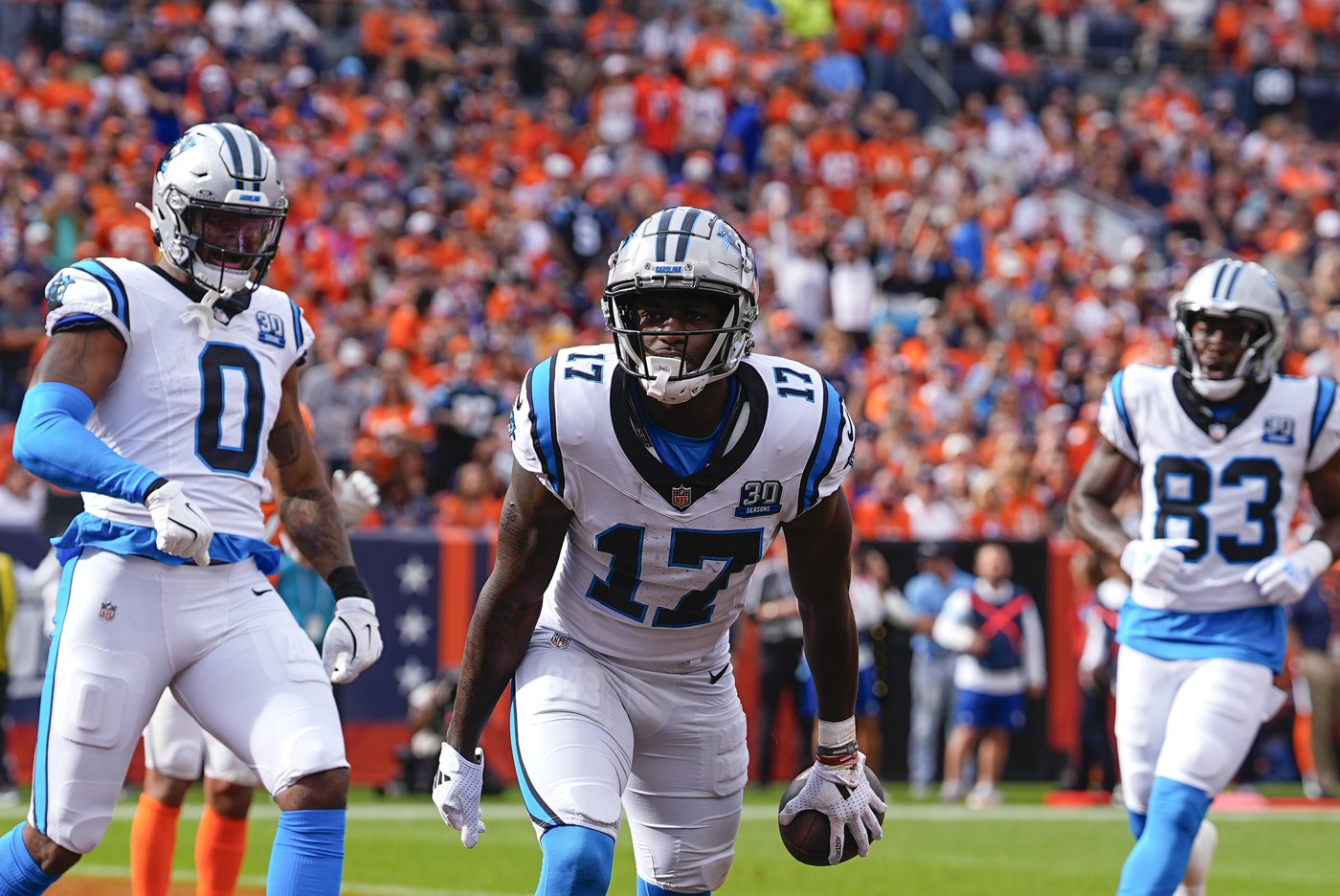 Panthers have no answers at QB, while other teams thrive with youngsters or former Carolina players | iNFOnews.ca