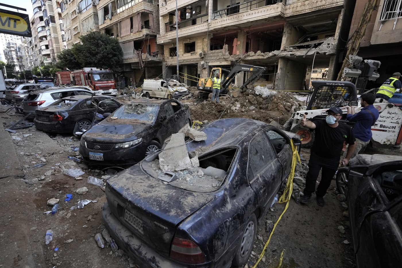 Israel-Hamas war latest: Israel claims death of Hezbollah commander as Beirut toll rises | iNFOnews.ca