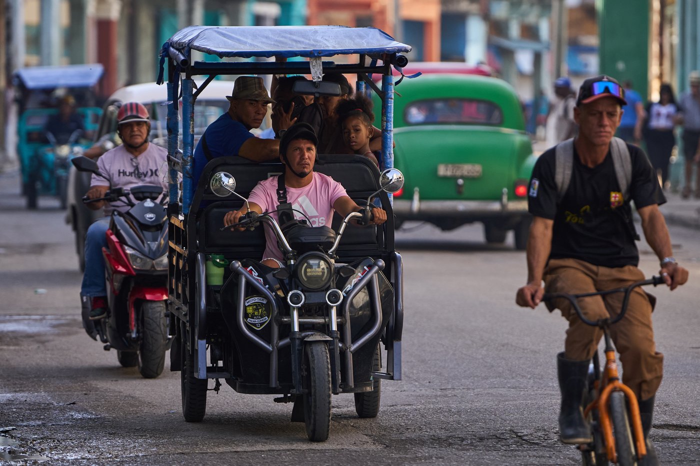 Solar-powered tricycles help Cubans navigate fuel shortages and blackouts | iNwheels