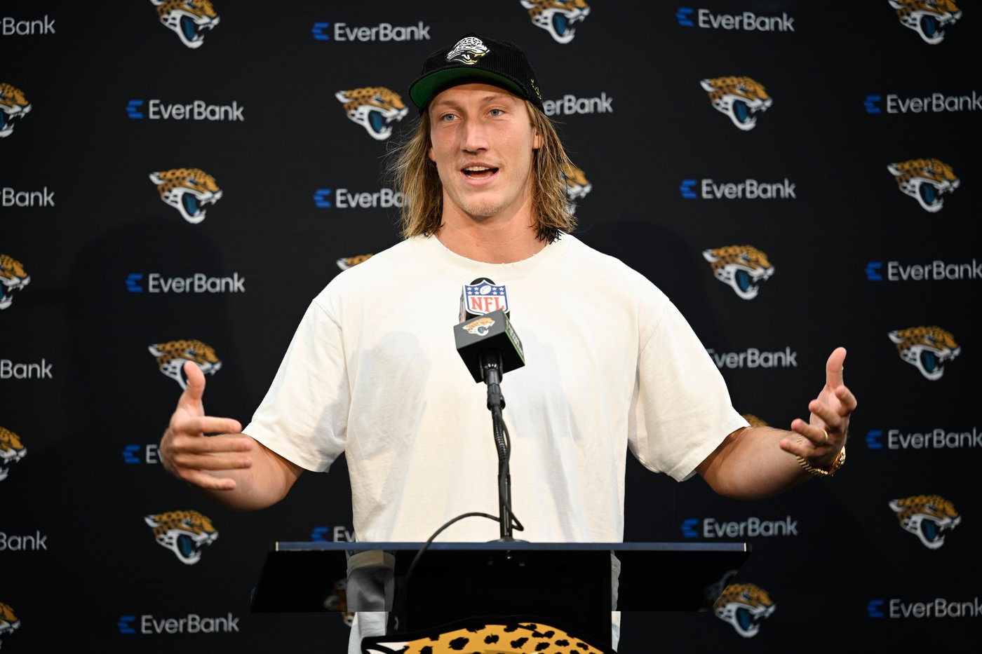 Burrow seeks to stay unbeaten vs Lawrence as Bengals host Jaguars in matchup of 2-1 teams | iNFOnews.ca