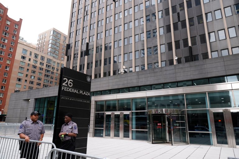 This court became a symbol of Trump's immigration crackdown. Now it's at the center of a House race | iNFOnews.ca