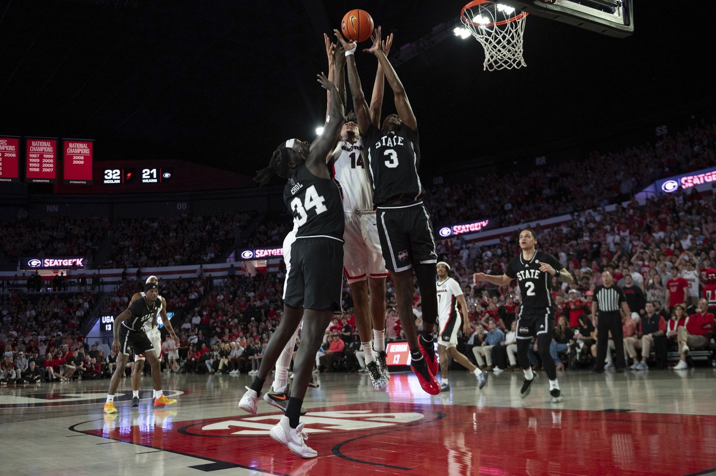 Hubbard's 16 points help No. 22 Mississippi State hold off Georgia, 76-75, to end 2-game skid | iNFOnews.ca