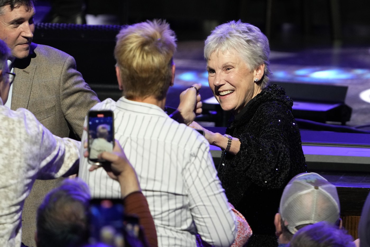 As Nashville toasts Anne Murray, stars call for Country Music Hall of Fame induction | iNFOnews.ca As Nashville toasts Anne Murray, stars call for Country Music Hall of Fame induction | iNFOnews.ca
