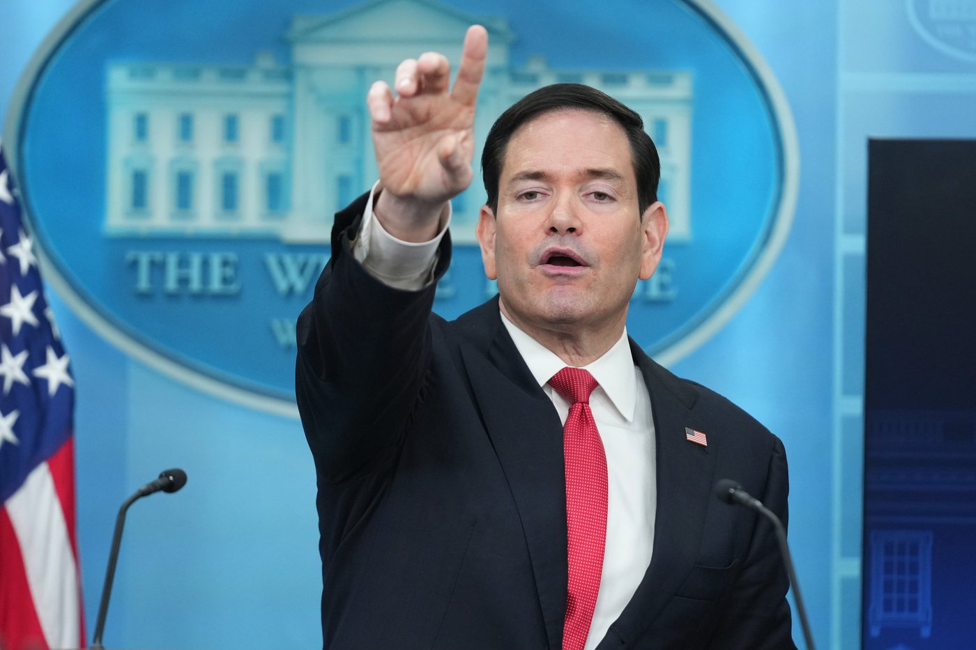 For Vance and Rubio, the road to 2028 takes a turn through the White House briefing room | iNFOnews.ca