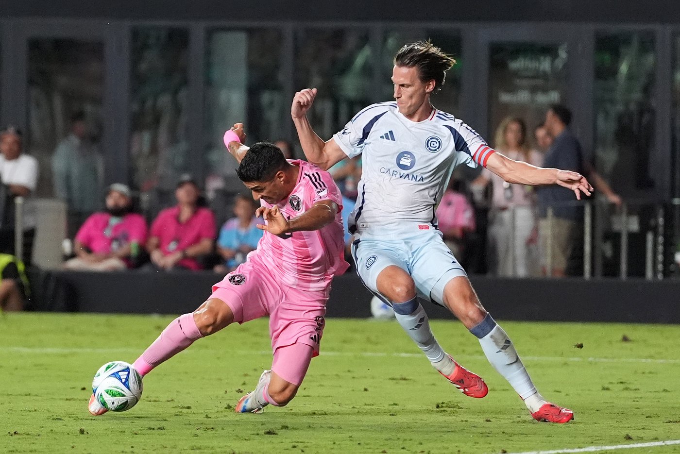 Fire withstand Suárez-led comeback and beat Inter Miami 5-3 to clinch 1st playoff berth since 2017 | iNFOnews.ca