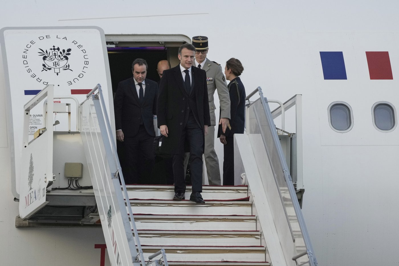 France's Macron expresses support for new leadership in Lebanon as it recovers from crisis | iNFOnews.ca France's Macron expresses support for new leadership in Lebanon as it recovers from crisis | iNFOnews.ca