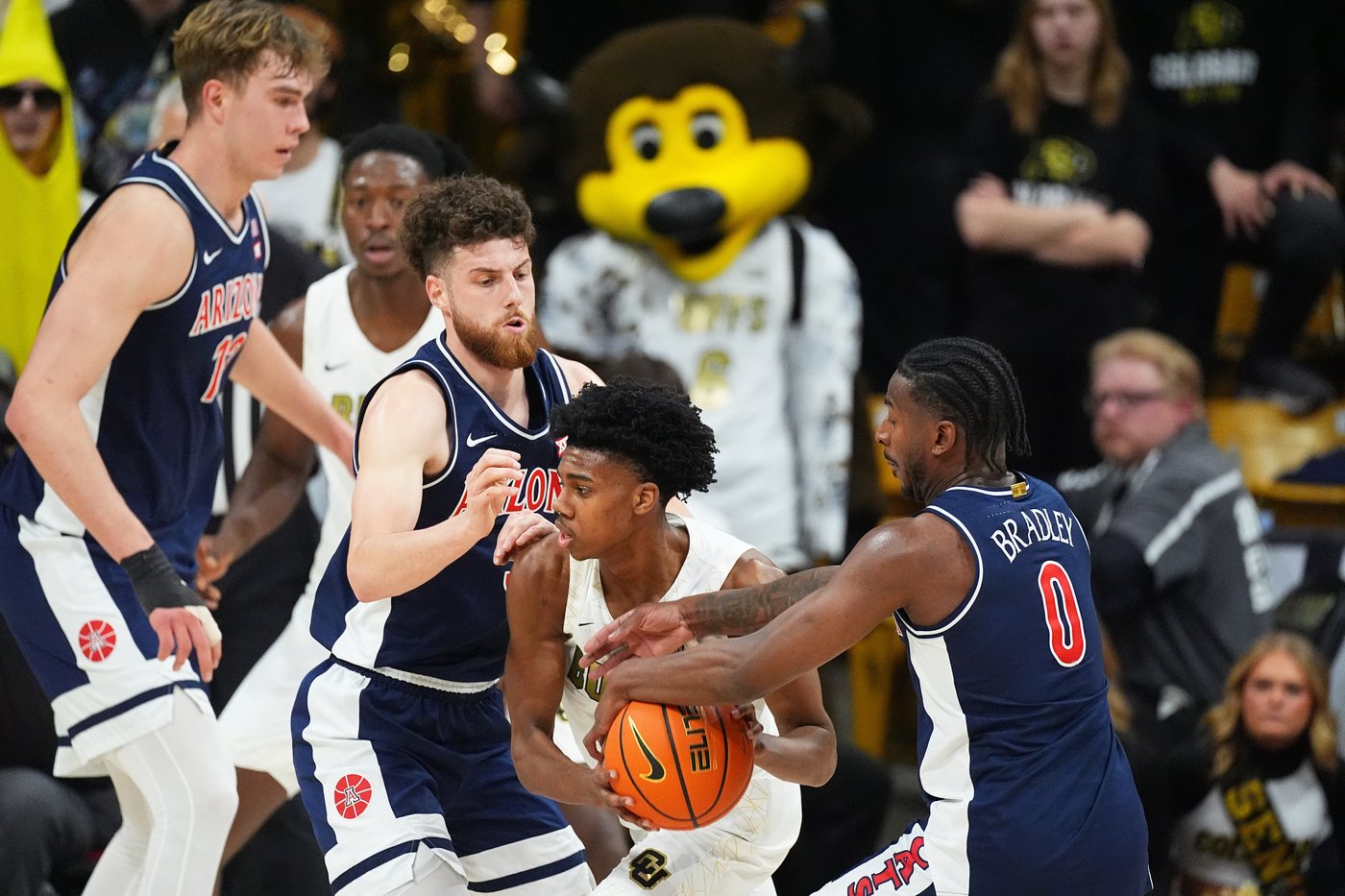 Burries scores season-high 31 as No. 2 Arizona comes back to beat Colorado 89-79 | iNFOnews.ca Burries scores season-high 31 as No. 2 Arizona comes back to beat Colorado 89-79 | iNFOnews.ca