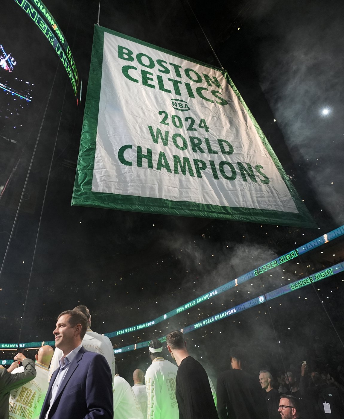 Celtics celebrate 18th NBA title with banner, rings and call from Tatum: 'Let's do it again.' | iNFOnews.ca