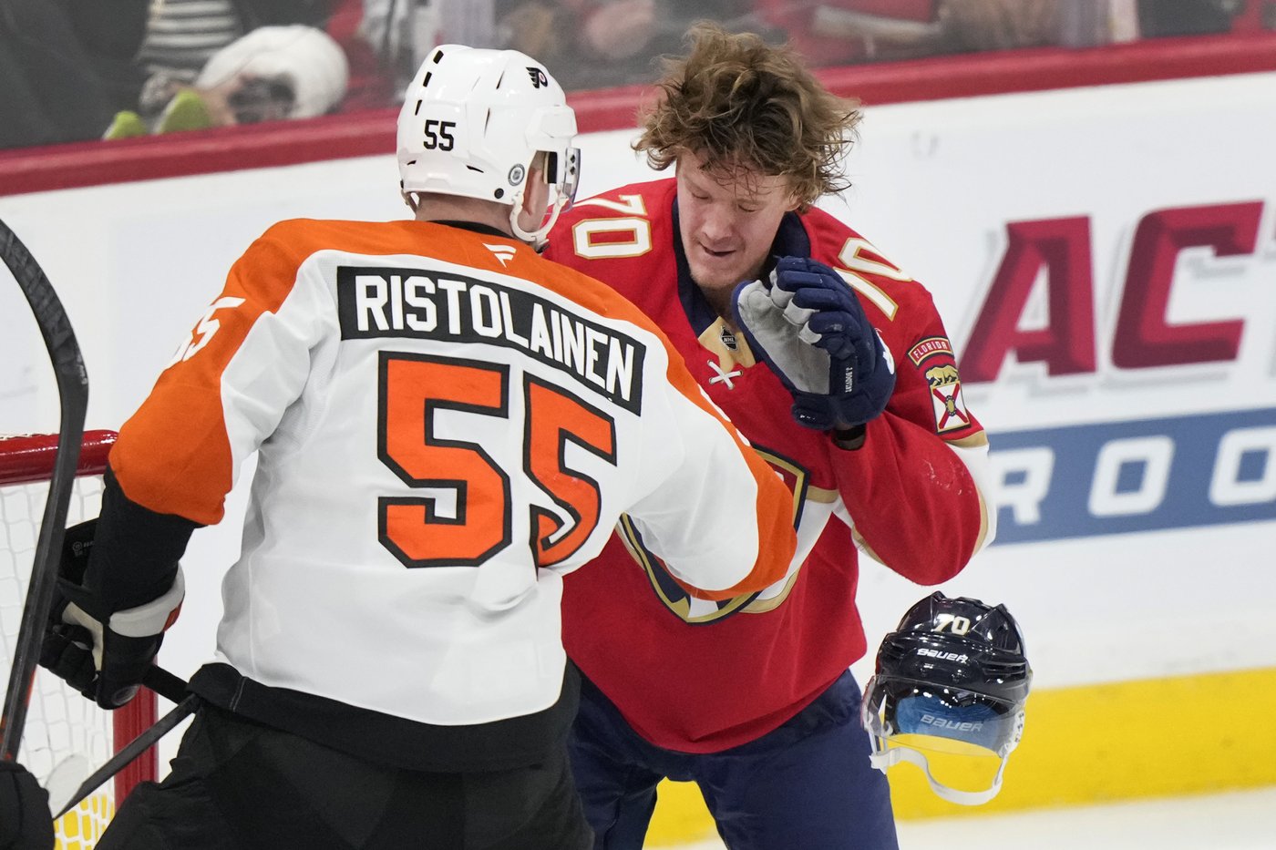 Rodrigues gets deciding goal in shootout as Panthers beat Flyers 4-3 for 7th straight win | iNFOnews.ca