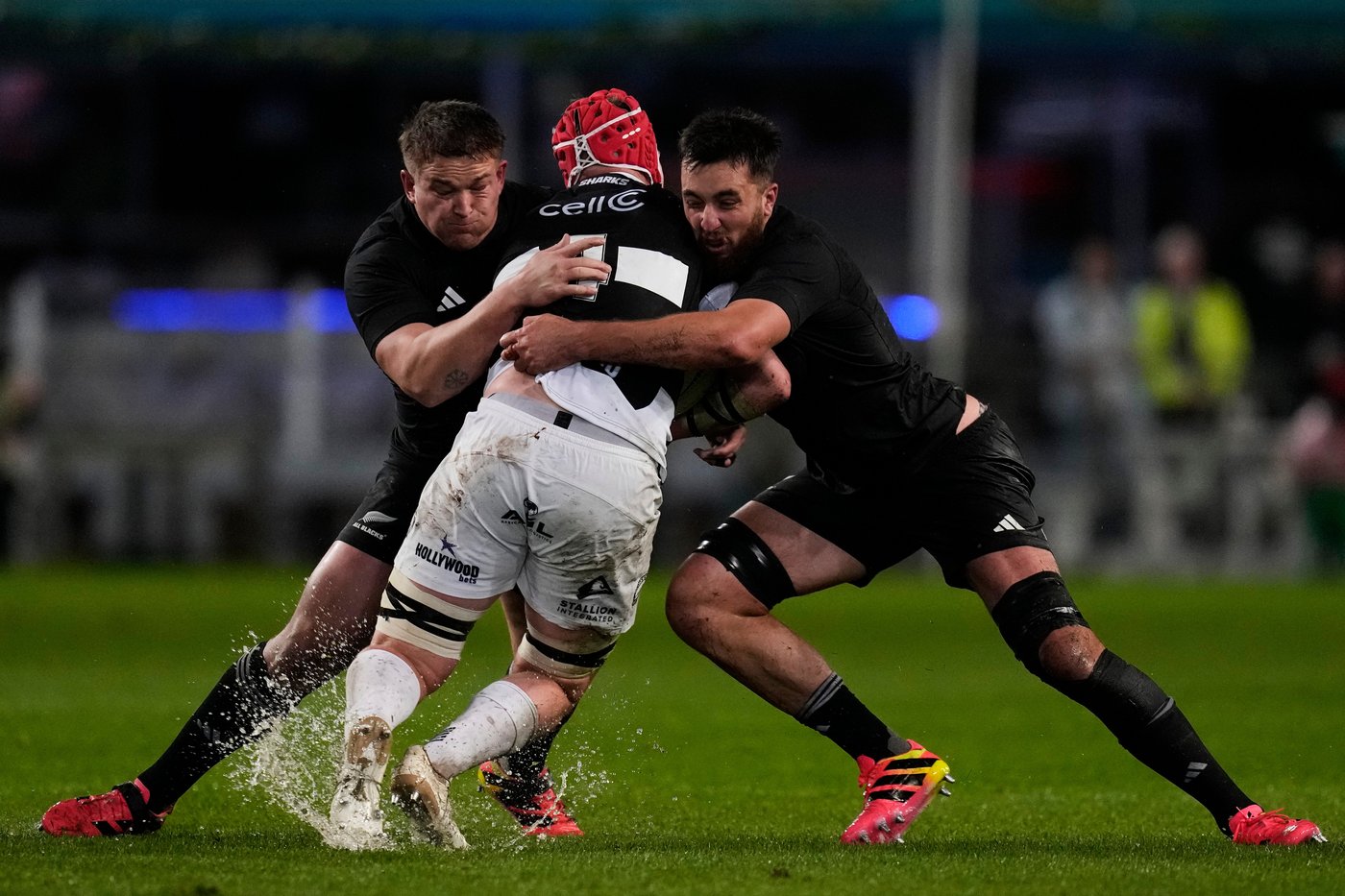 All Blacks call for injury cover after bruising 1st test against South Africa | iNFOnews.ca