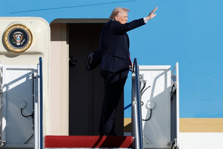 Trump says he has commuted sentence of former US Rep. George Santos in federal fraud case | iNFOnews.ca