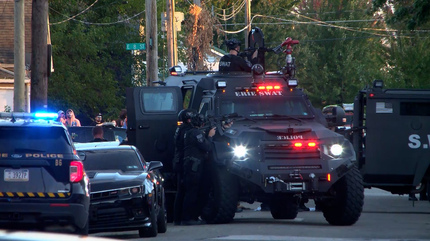 Shooting leaves 9 dead including suspect in Erie, Pennsylvania, police say | iNFOnews.ca Shooting leaves 9 dead including suspect in Erie, Pennsylvania, police say | iNFOnews.ca