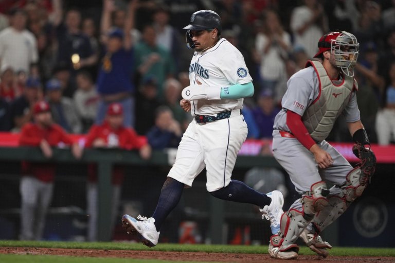 Josh Naylor’s late go-ahead double helps Mariners beat Cardinals 4-2 | iNFOnews.ca