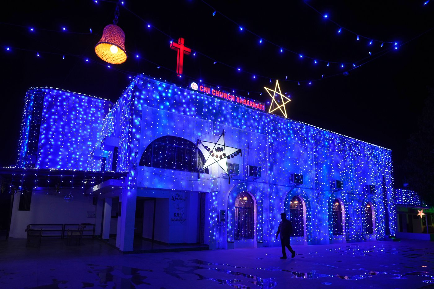 Photos of Christmas celebrations around the world | iNFOnews.ca