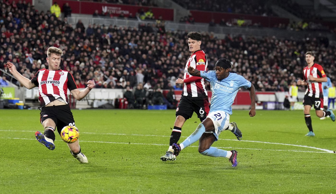 Man City crisis deepens after another loss, Arsenal closes gap on Liverpool | iNFOnews.ca