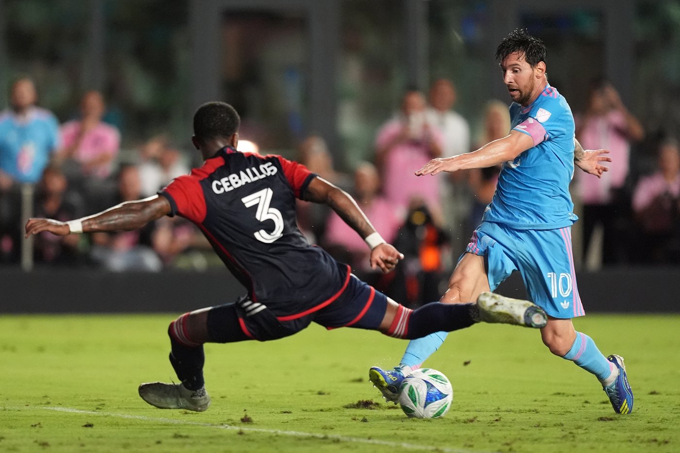 Allende, Alba and Messi help Miami beat Revolution 4-1 | iNFOnews.ca