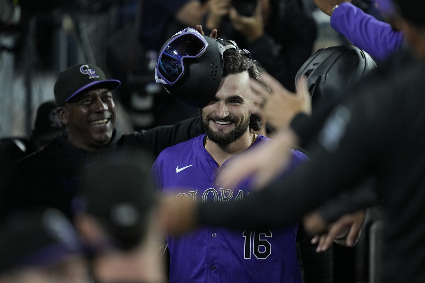Ohtani sets MLB record with homer and stolen base in same game in Dodgers' 6-4 win over Rockies | iNFOnews.ca Ohtani sets MLB record with homer and stolen base in same game in Dodgers' 6-4 win over Rockies | iNFOnews.ca