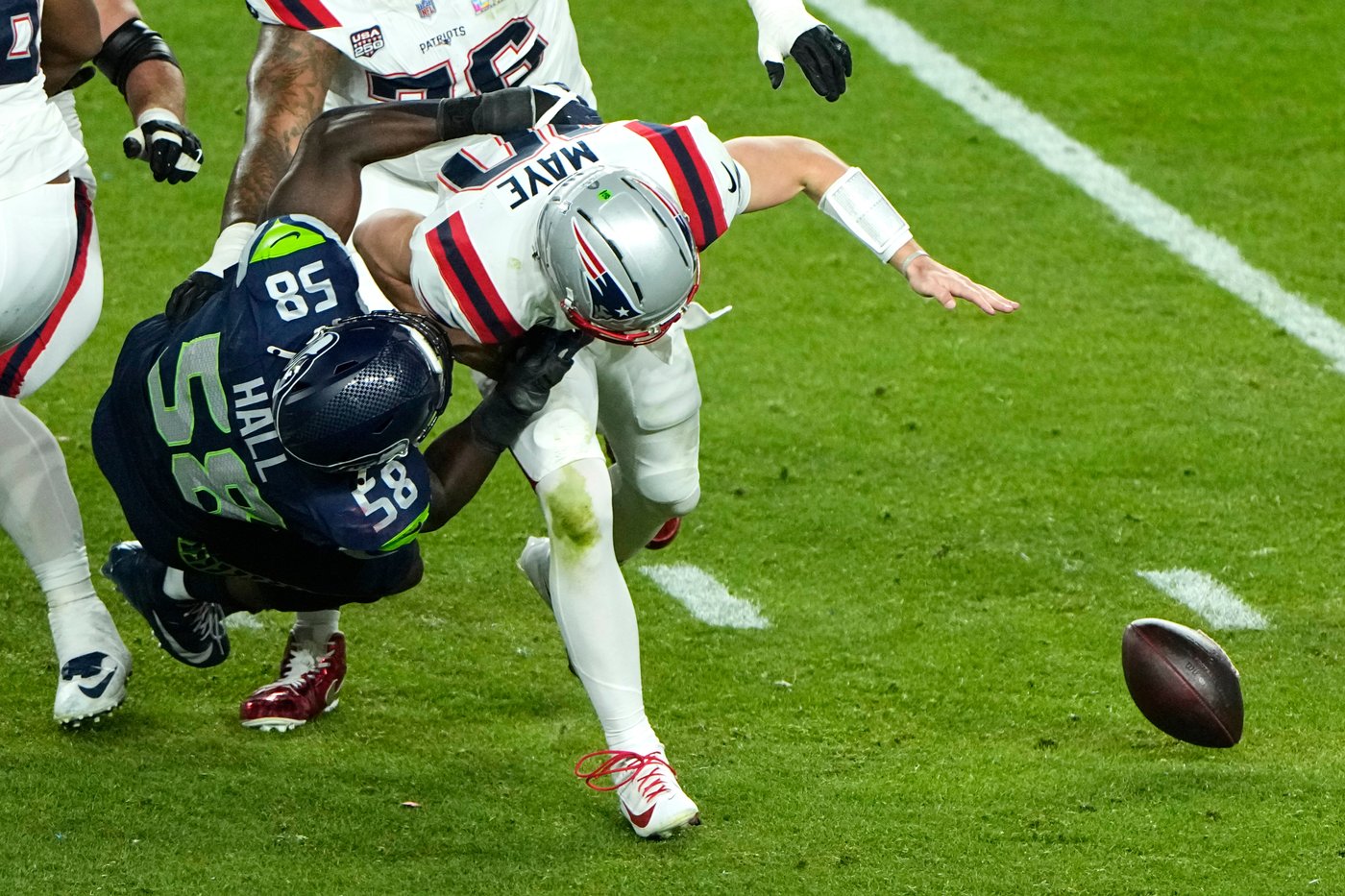 Derick Hall's strip-sack opens the way to Seahawks' second title | iNFOnews.ca
