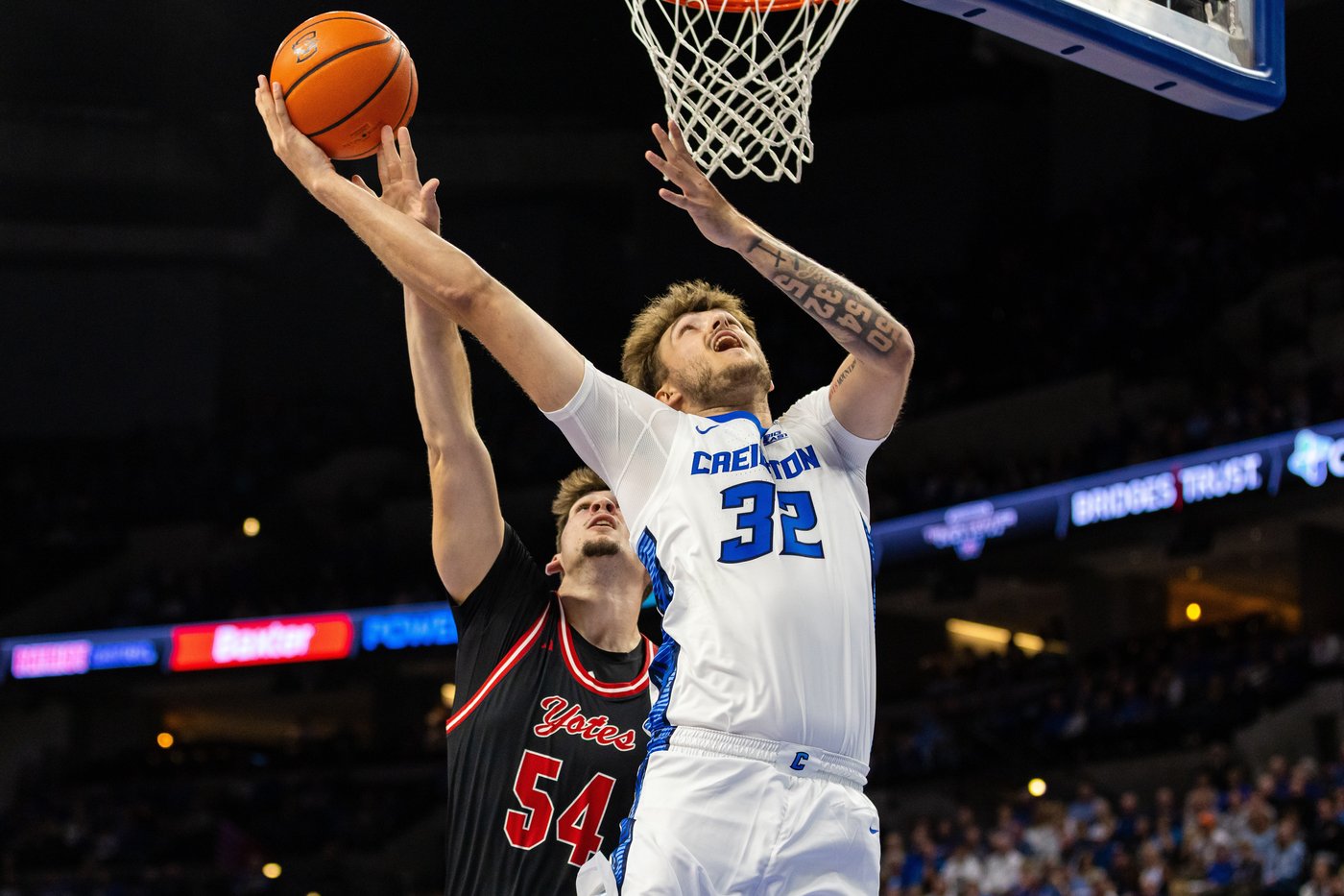 Owen Freeman scores 19 points to lead No. 23 Creighton in 92-76 win over South Dakota | iNFOnews.ca Owen Freeman scores 19 points to lead No. 23 Creighton in 92-76 win over South Dakota | iNFOnews.ca