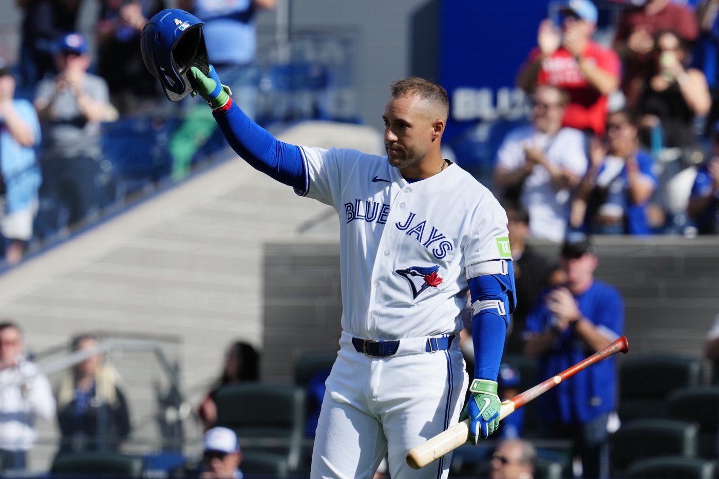 Toronto Blue Jays cap disappointing season with 5-1 victory over Reds | iNFOnews.ca Toronto Blue Jays cap disappointing season with 5-1 victory over Reds | iNFOnews.ca