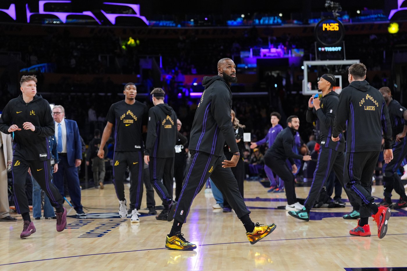 LeBron James begins his record 23rd NBA season with stellar playmaking in Lakers' win over Jazz | iNFOnews.ca LeBron James begins his record 23rd NBA season with stellar playmaking in Lakers' win over Jazz | iNFOnews.ca